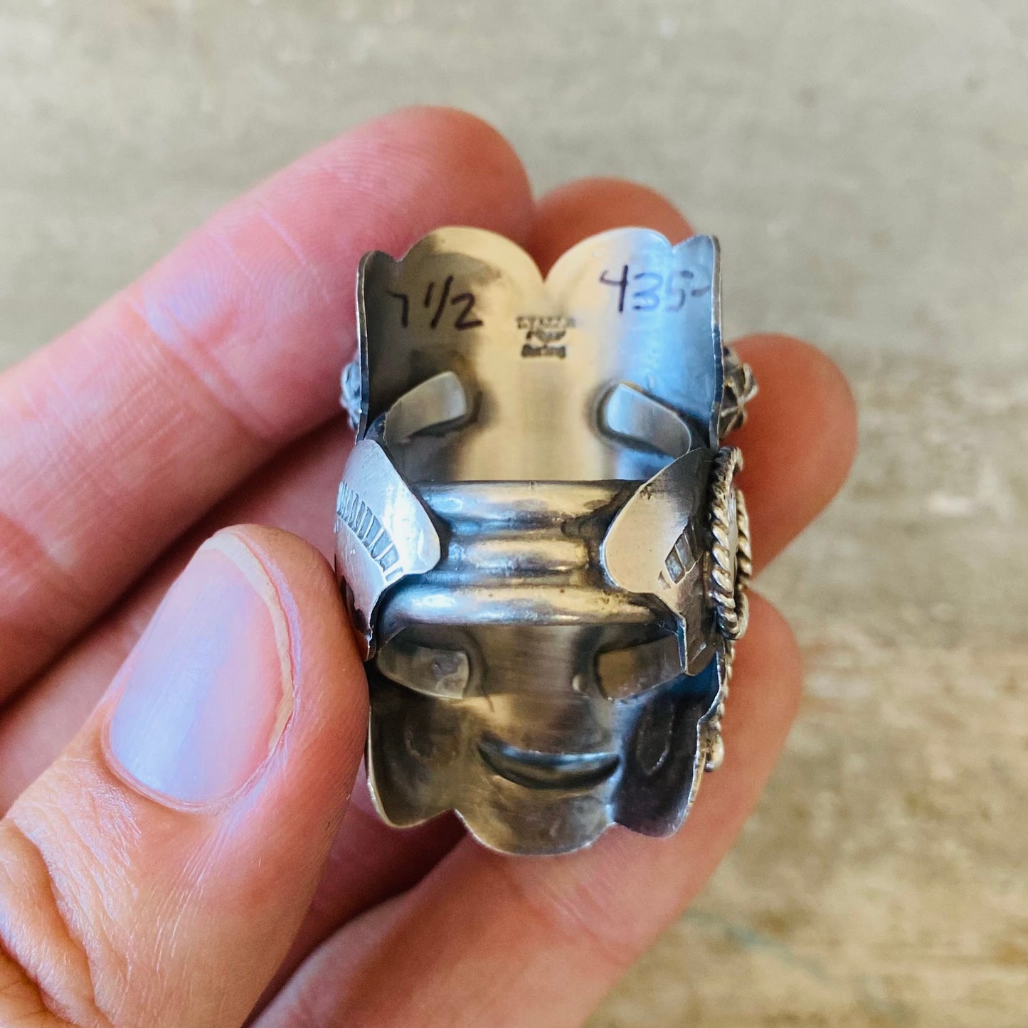 Navajo Tim Yazzie Sterling Silver & Purple Spiny Oyster Saddle Ring