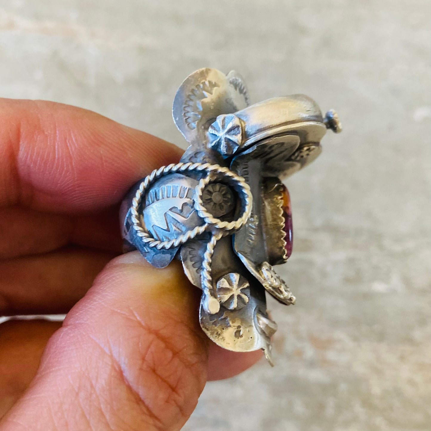 Navajo Tim Yazzie Sterling Silver & Purple Spiny Oyster Saddle Ring