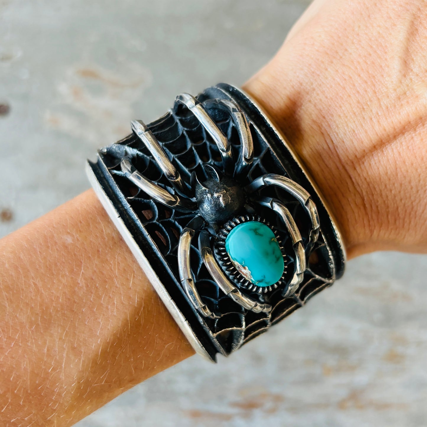 Navajo Floyd Parkhurst Sterling Silver & Carico Lake Turquoise Spider Tufa Cast Cuff