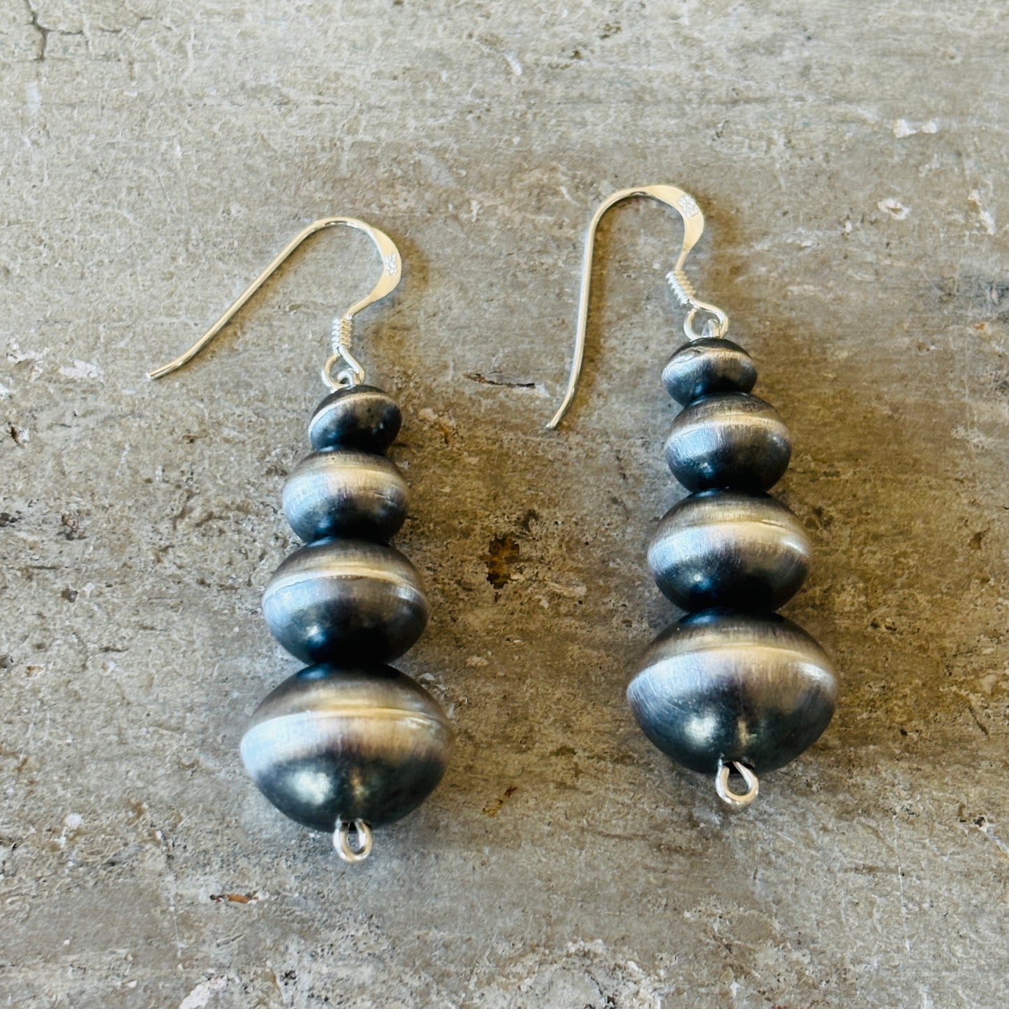 Navajo Preston Haley Handmade Graduated Round Pearl Earrings