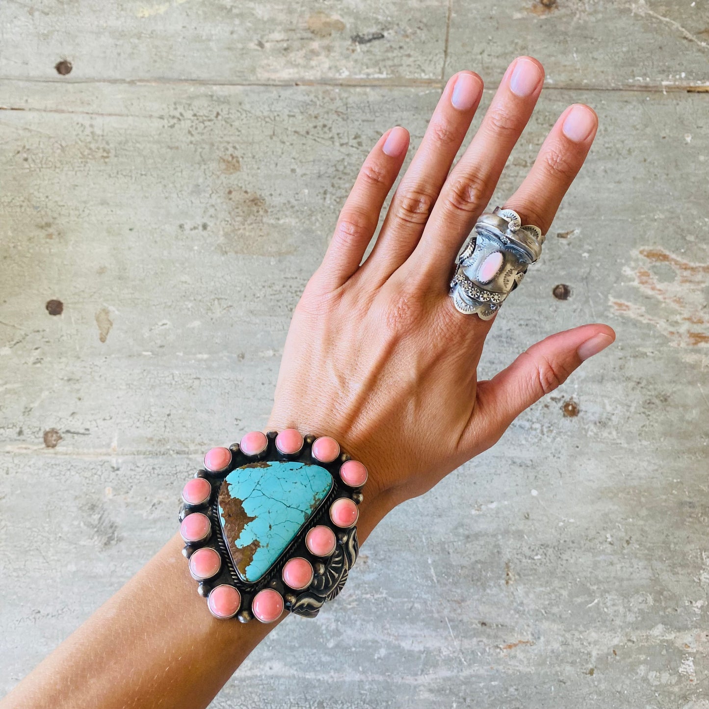 Navajo Tim Yazzie Sterling Silver & Pink Conch Saddle Ring