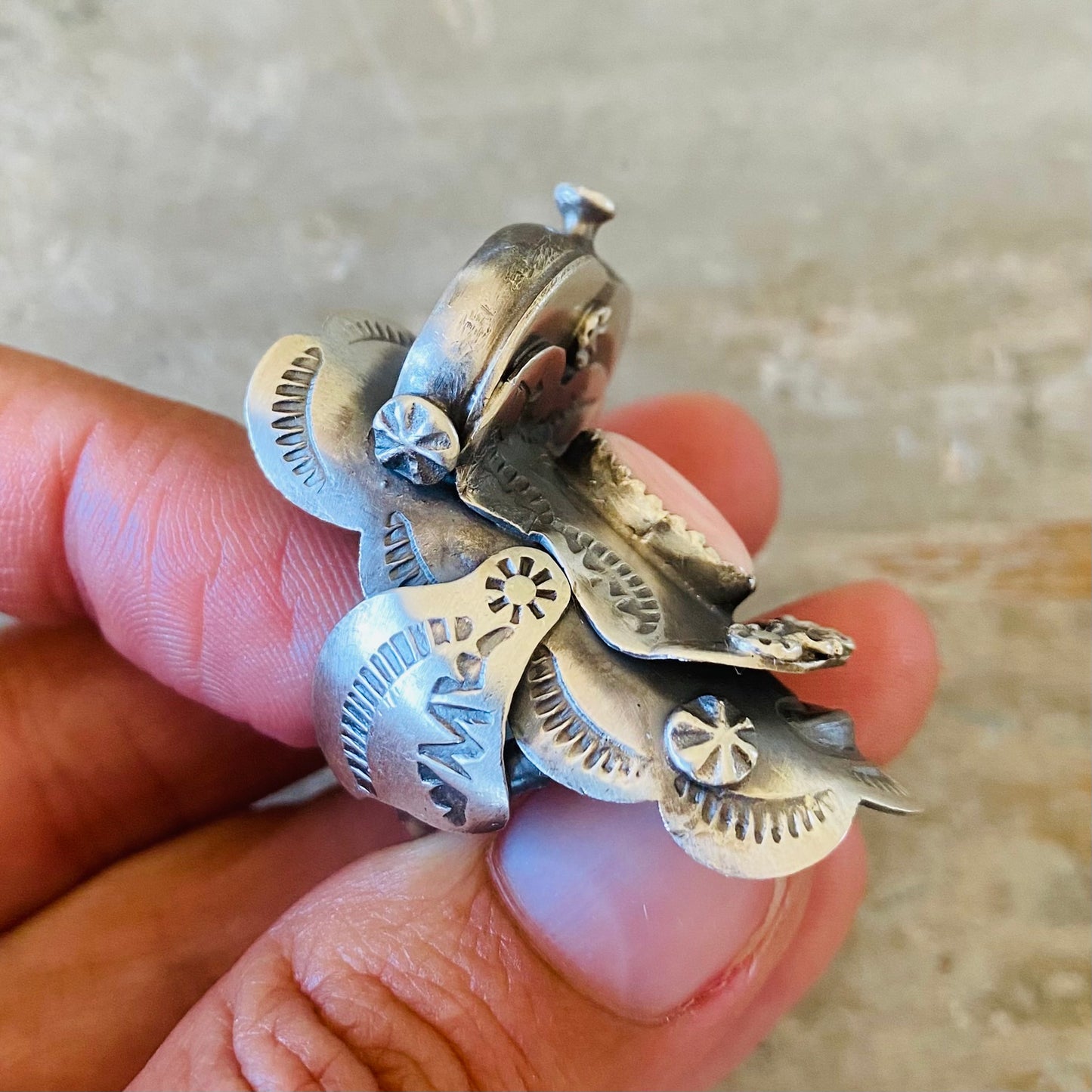 Navajo Tim Yazzie Sterling Silver & Pink Conch Saddle Ring