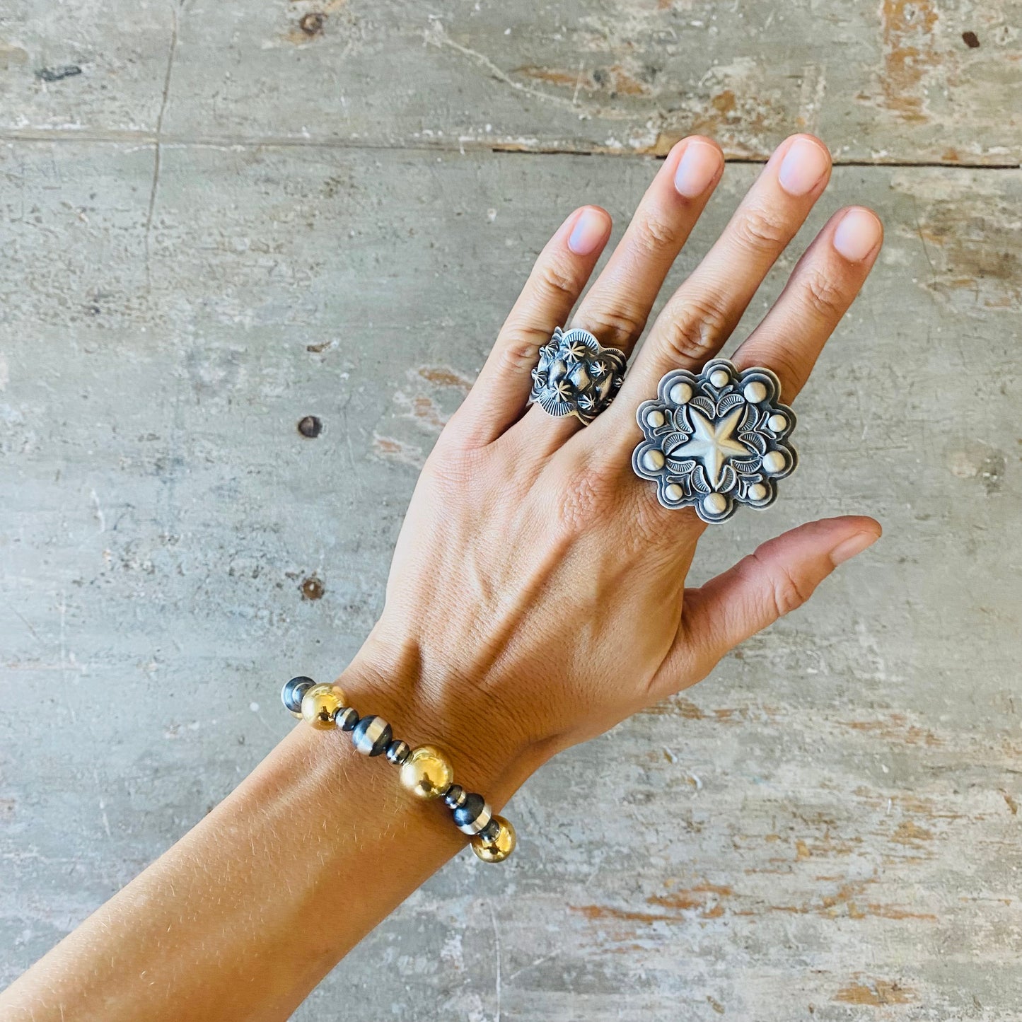 Native Strung Sterling Silver & 18k Gold Plated Machine Made Pearls Graduated Toggle Bracelet
