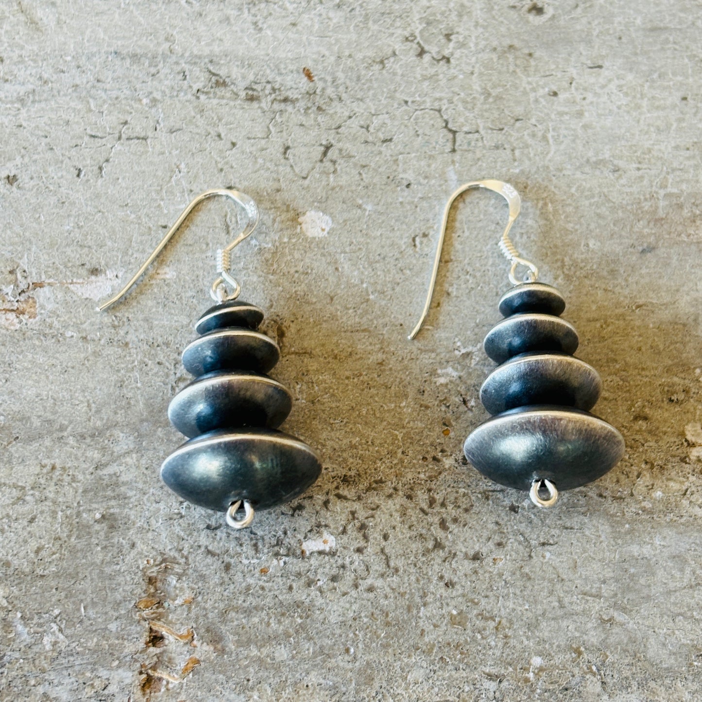 Navajo Preston Haley Handmade Graduated Saucer Pearl Earrings