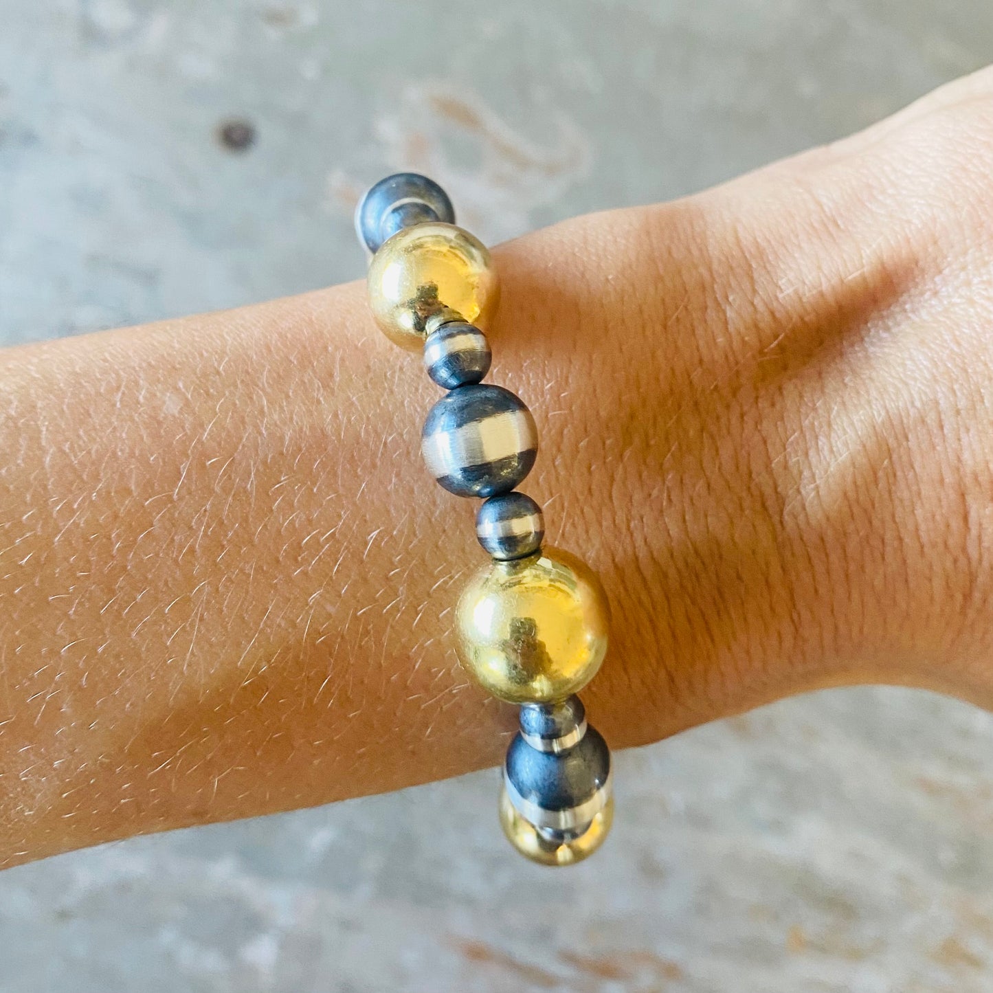 Native Strung Sterling Silver & 18k Gold Plated Machine Made Pearls Graduated Toggle Bracelet