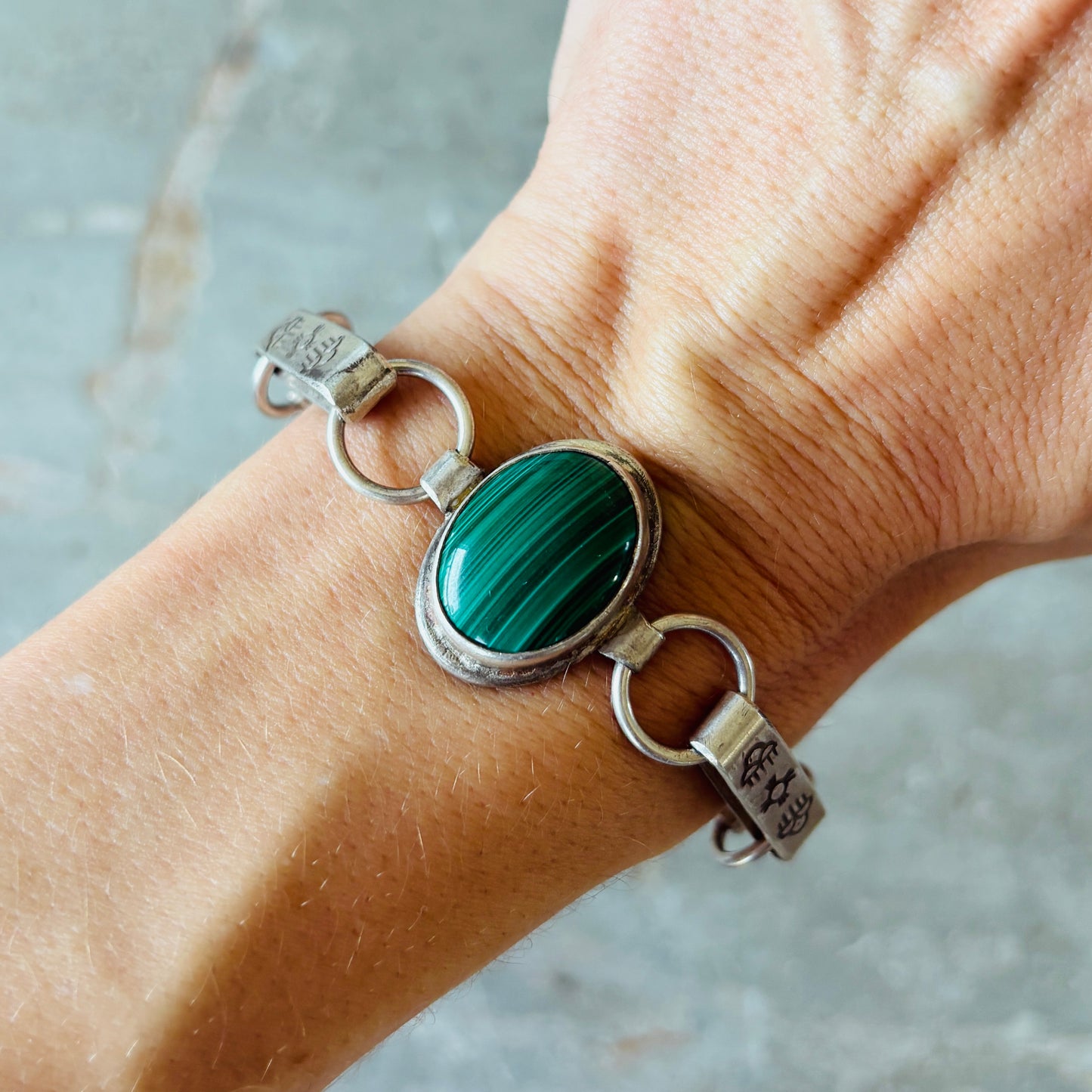 Navajo Joel Pajarito Sterling Silver & Malachite Link Reversible Bracelet