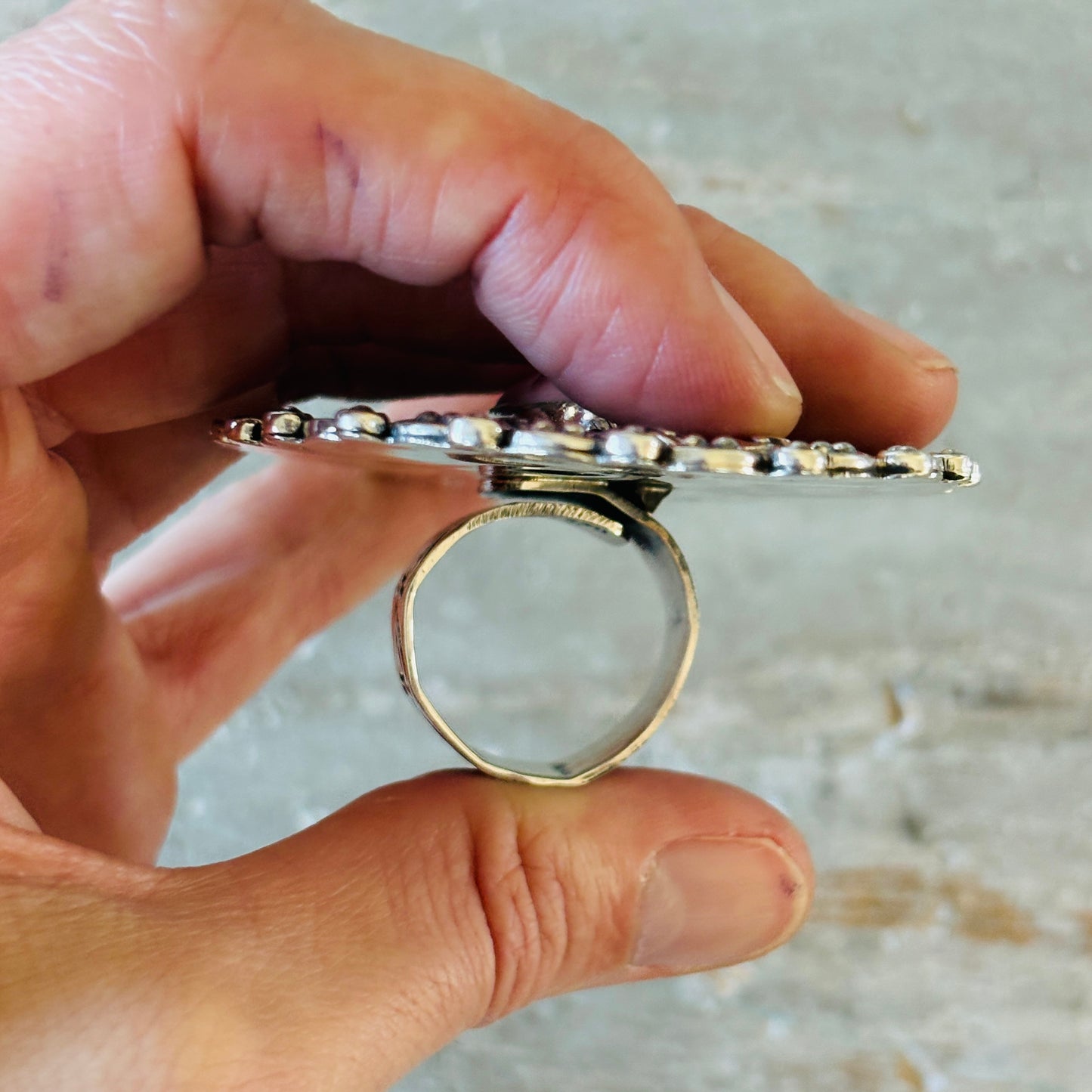 New Navajo Hemerson Brown Sterling Silver & Pink Conch Hearts Ring