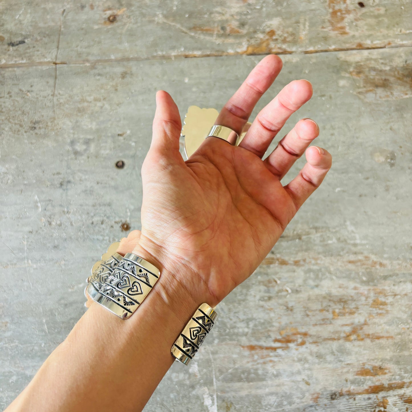 Navajo Hemerson Brown Sterling Silver - Orange - Purple Spiny & Kingman Turquoise Heart Cobblestone Ring