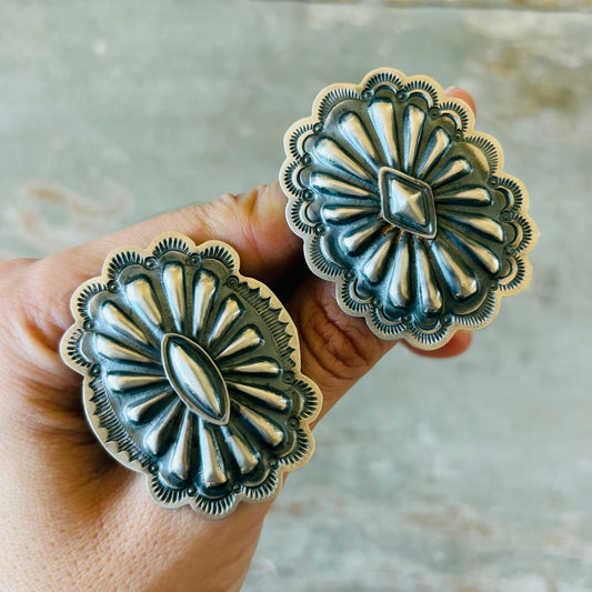 Navajo Arnold Goodluck Sterling Silver Concho Ring