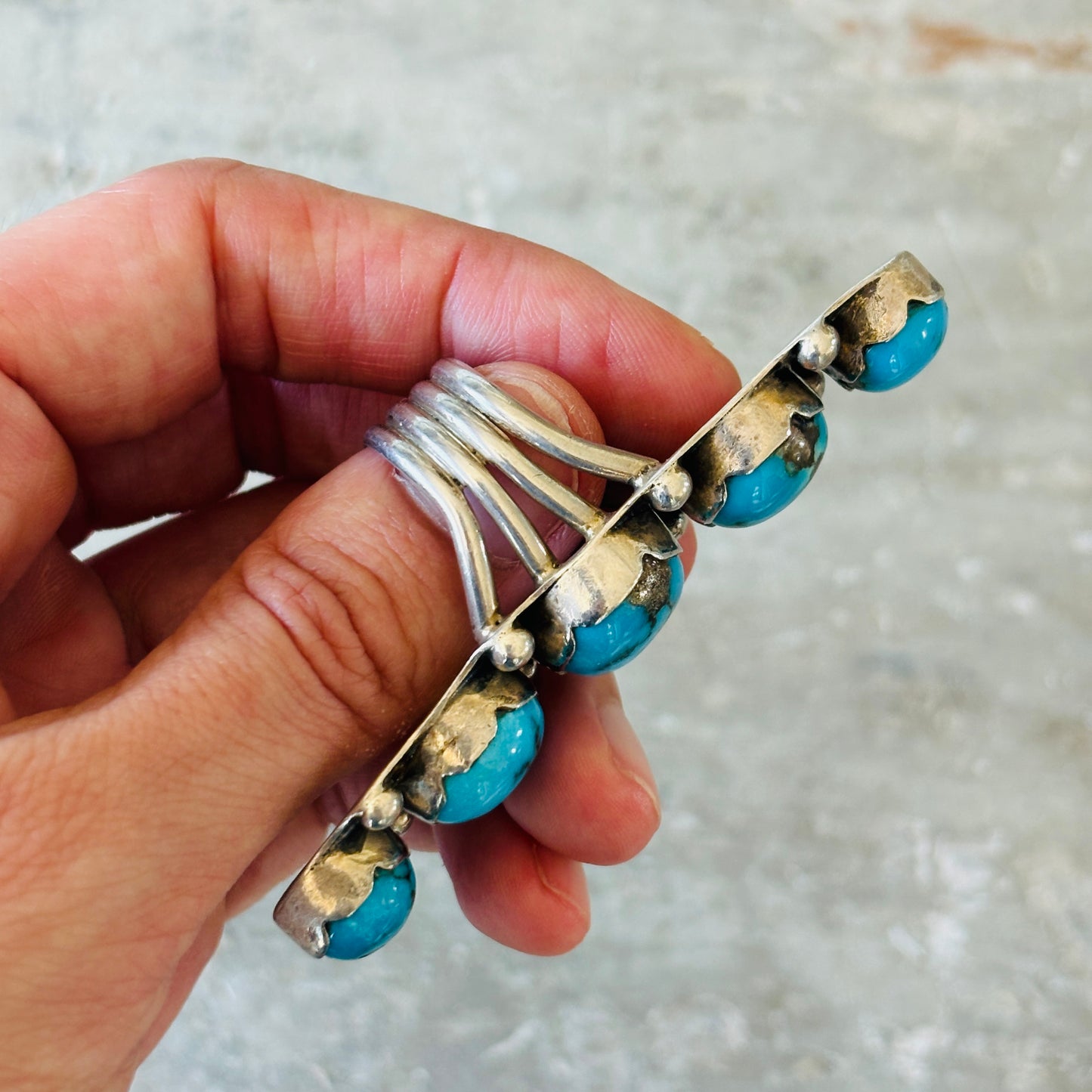 Vintage Navajo Signed Sterling Silver & Kingman Turquoise Five Stone Crawler Ring