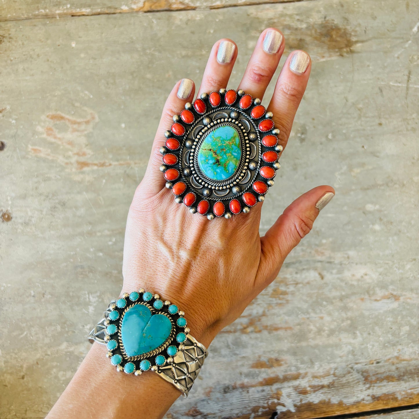 Navajo Elroy & Bernadine Chavez Sterling Silver - Kingman Turquoise Heart Cluster Cuff