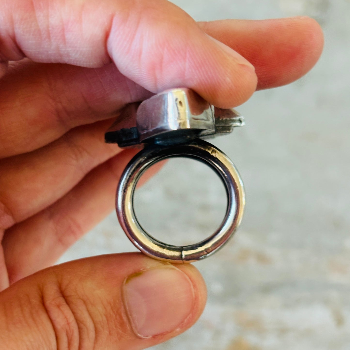 Native American Neffie Ketah - Roxas Sterling Silver & White Buffalo Ring