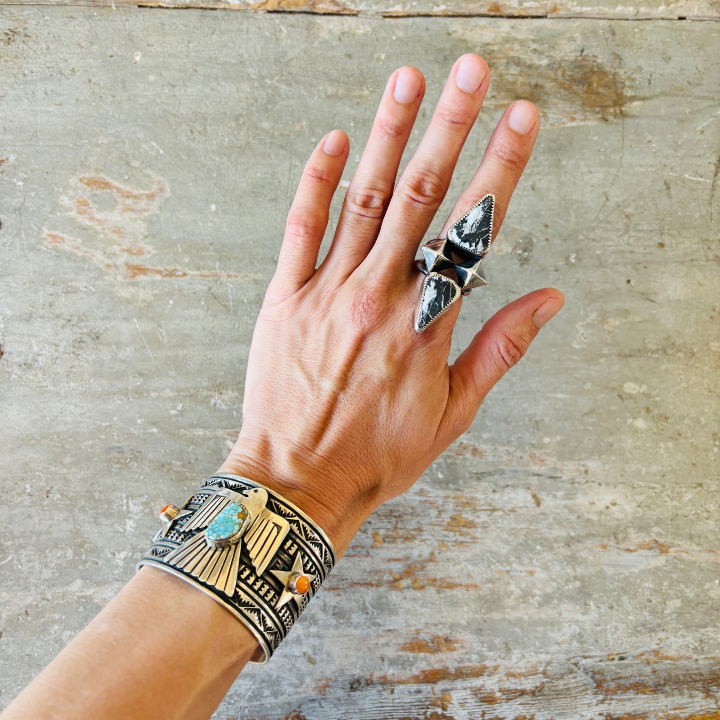 Native American Neffie Ketah - Roxas Sterling Silver & White Buffalo Ring