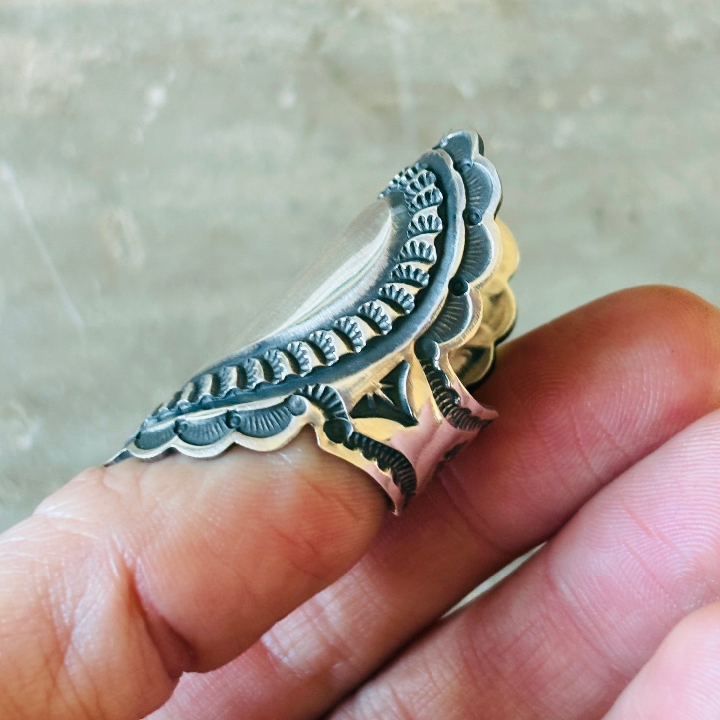 Navajo Sunshine Reeves Sterling Silver Heart Cigar Band Ring