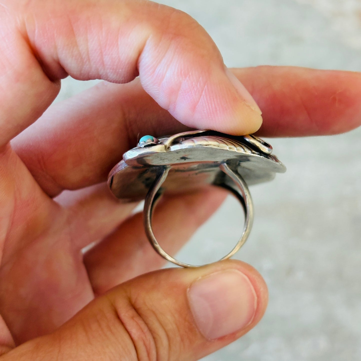 Vintage 1970s Navajo Signed Sterling Silver & Turquoise Statement Ring