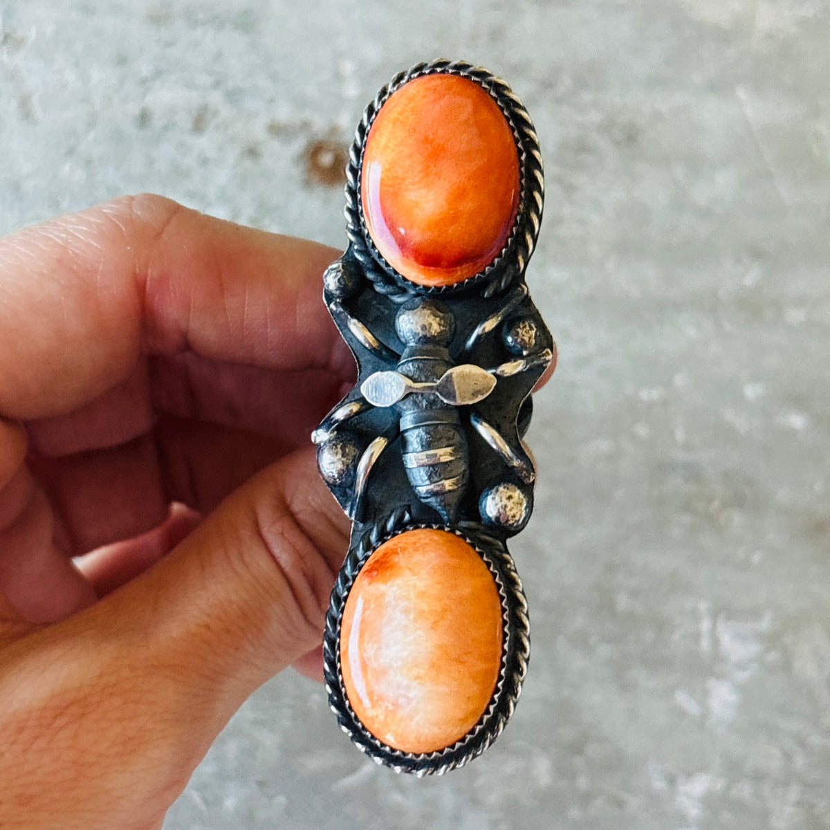 Navajo Marcus Chavez Sterling Silver & Orange Spiny Bee Ring