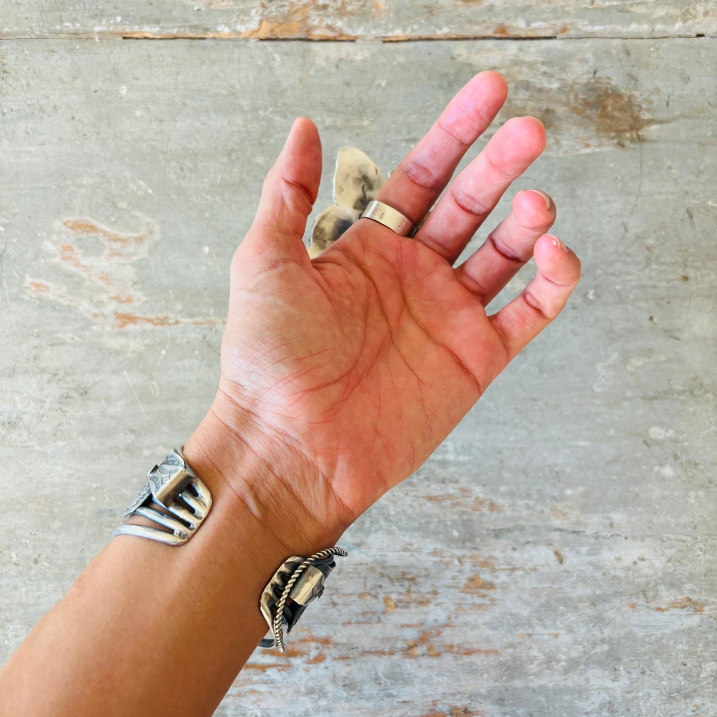 Navajo Kindale Billah Sterling Silver & Pink Conch Butterfly Ring