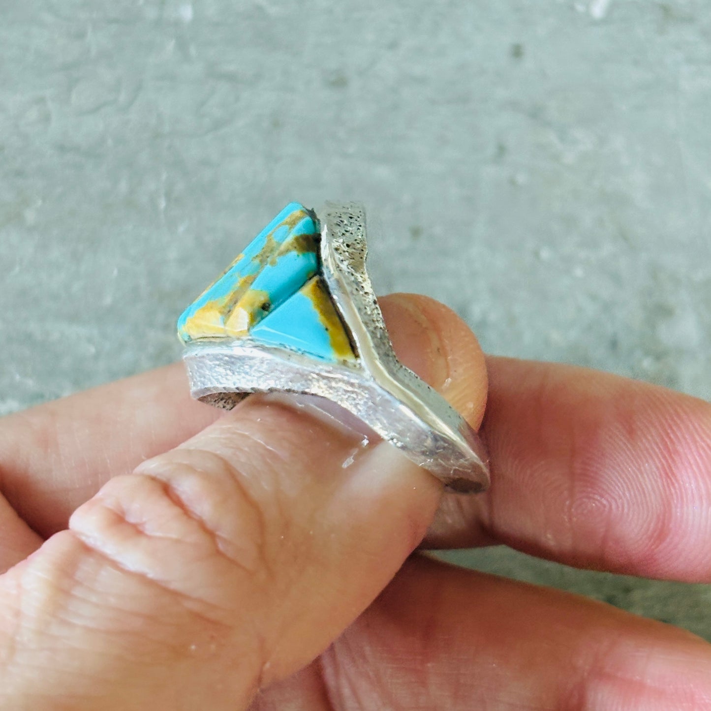 Navajo Lester James Sterling Silver & Kingman Turquoise Cobblestone Ring