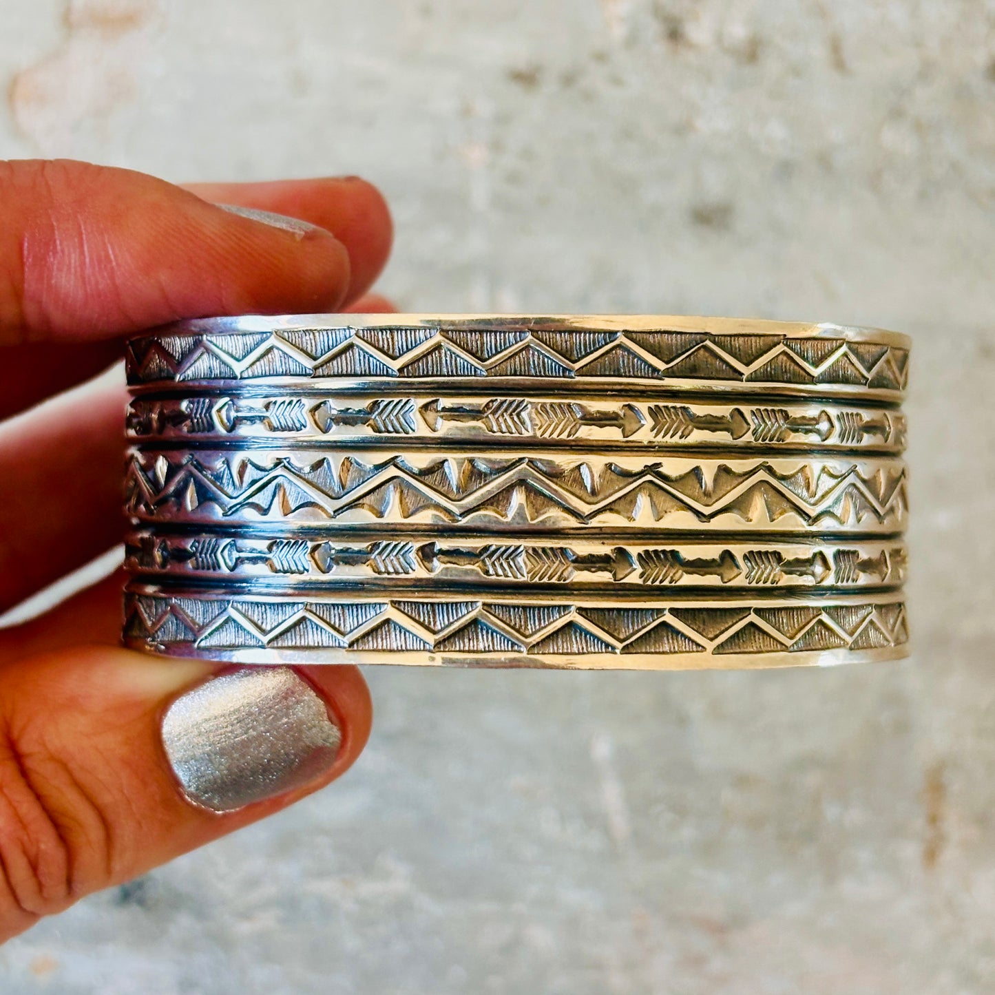 New Sunshine Reeves Sterling Silver Arrows Stacker Cuff