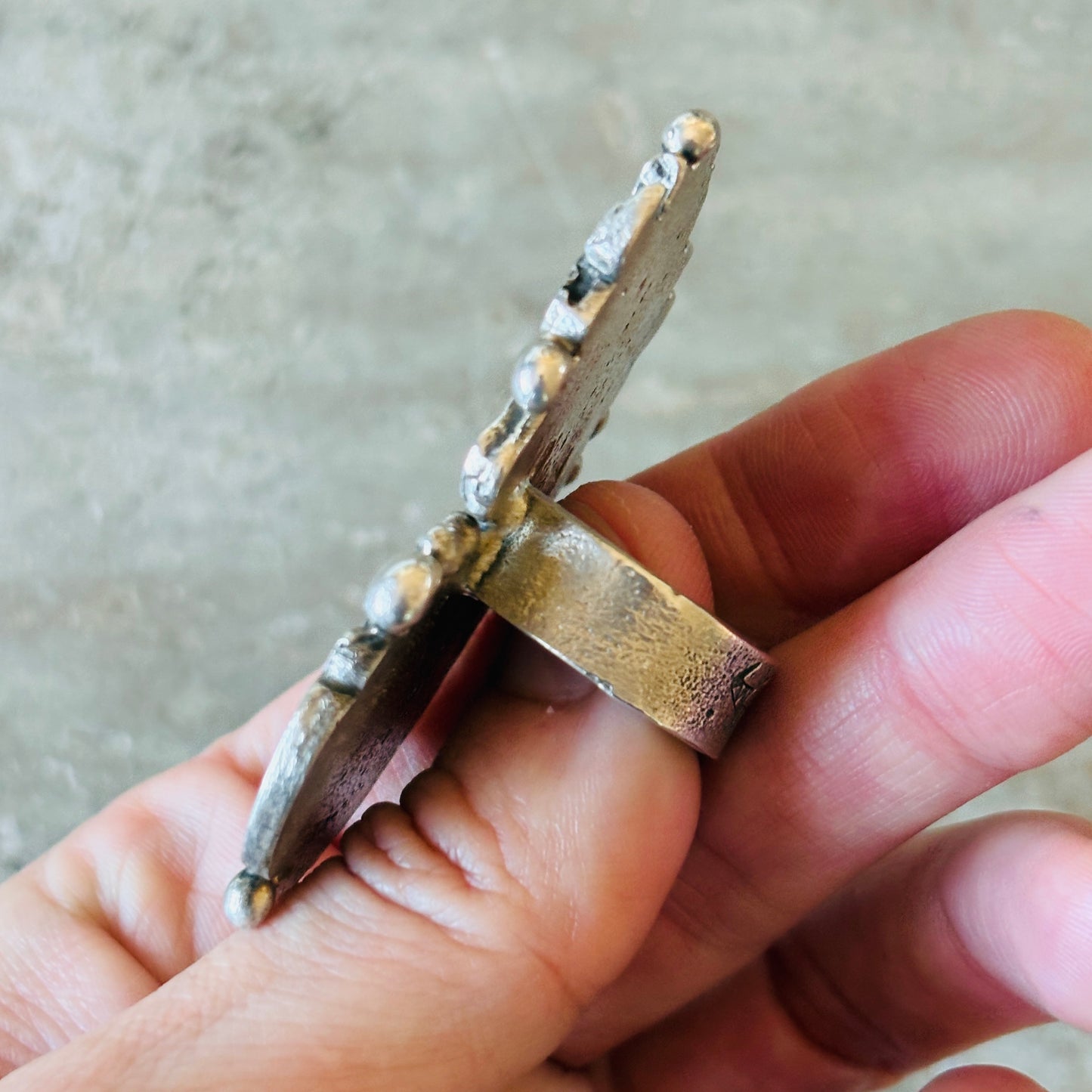 Navajo Ryan Chee Sterling Silver Horse Heart Tufa Cast Ring