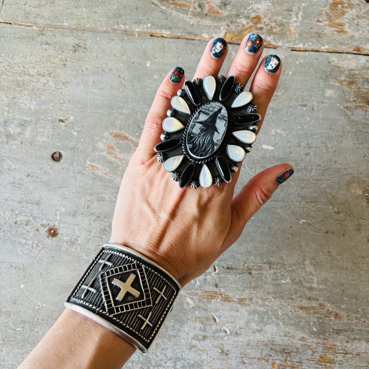 Navajo Kindale Billah Sterling Silver - Ceramic - Mother of Pearl & Black Onyx Witch Ring