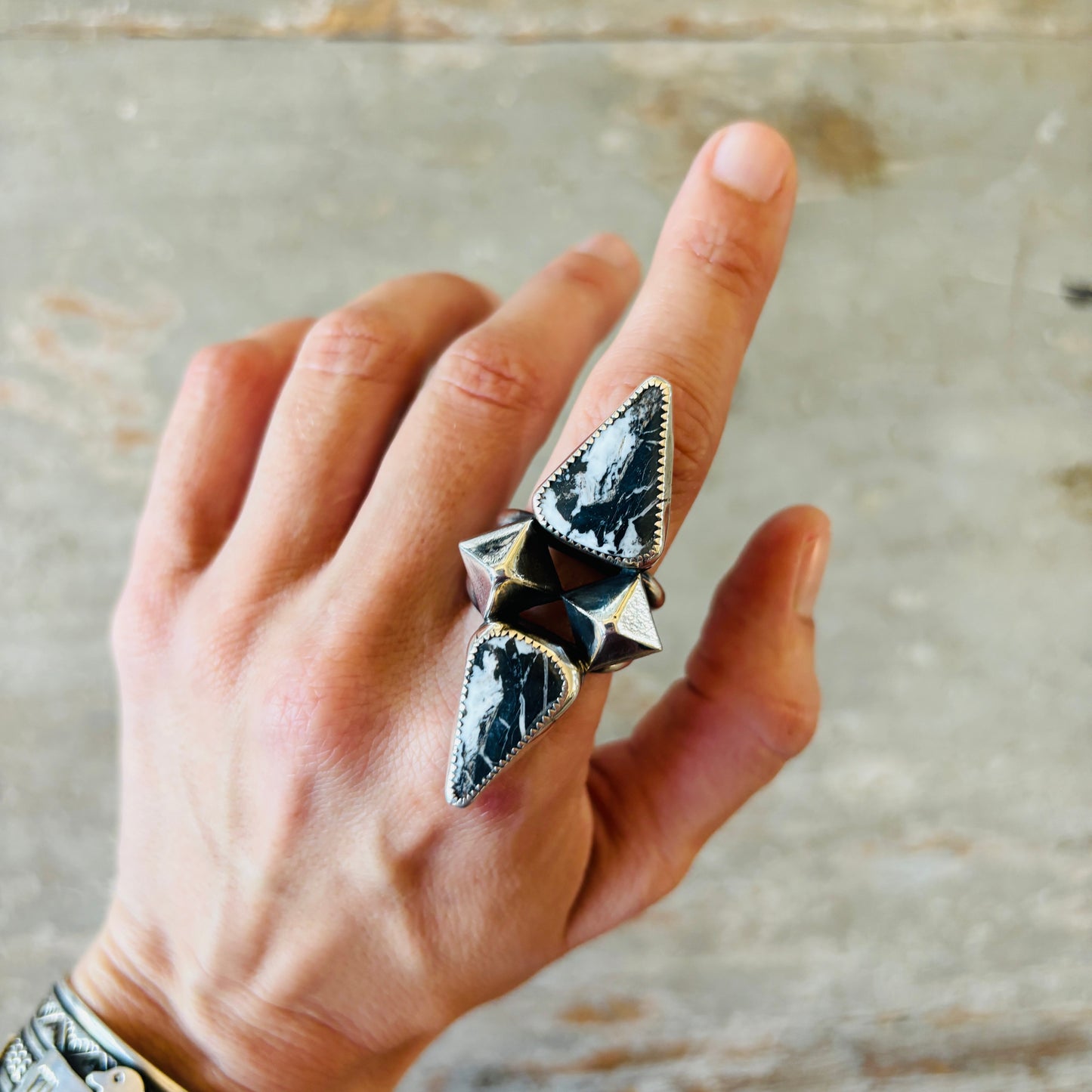 Native American Neffie Ketah - Roxas Sterling Silver & White Buffalo Ring