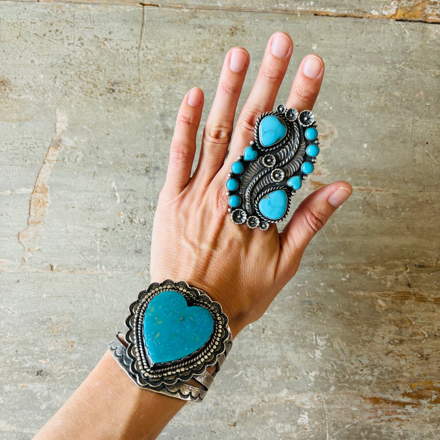 Navajo Kindale Billah Sterling Sterling & Kingman Turquoise Feathers - Hearts Cluster Ring