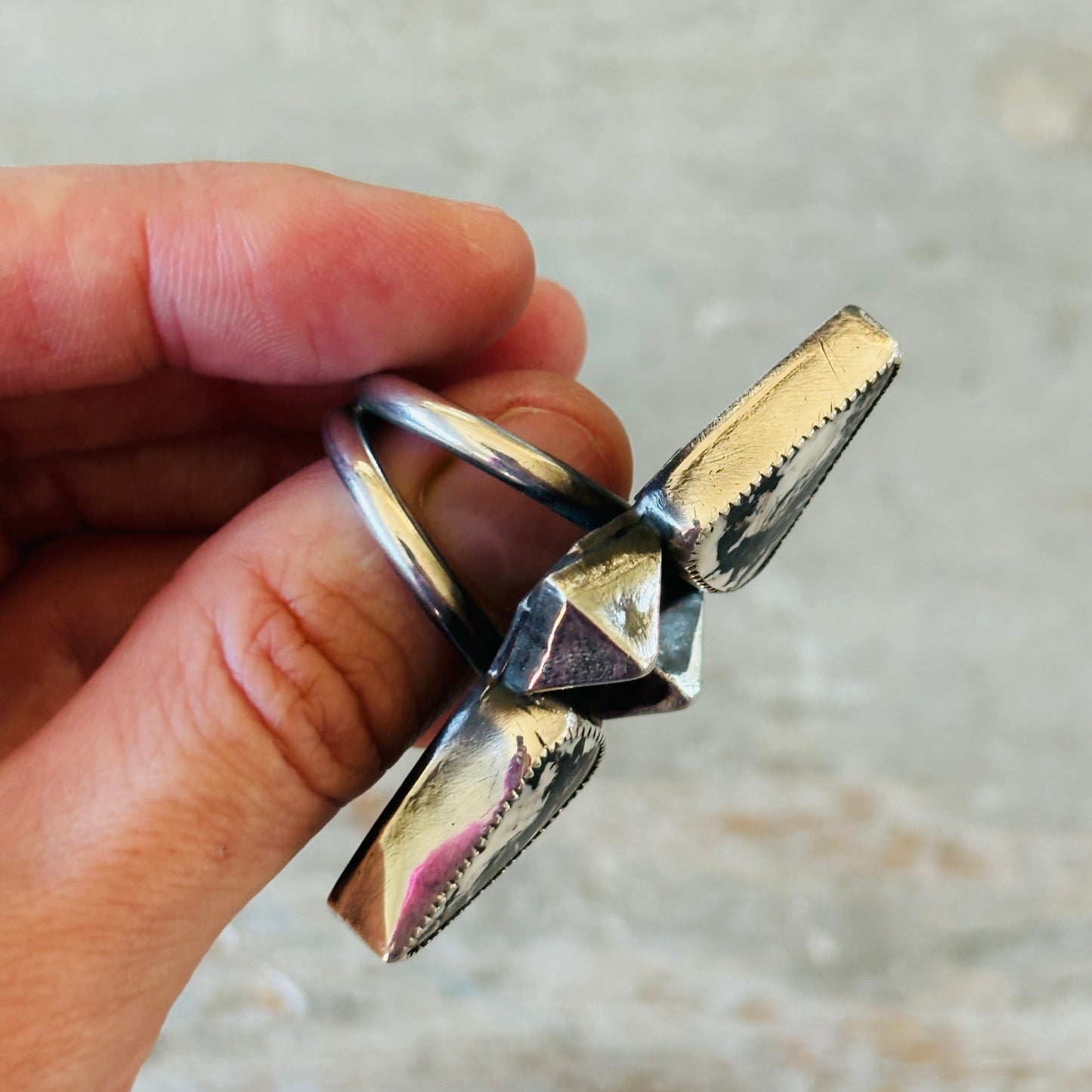 Native American Neffie Ketah - Roxas Sterling Silver & White Buffalo Ring