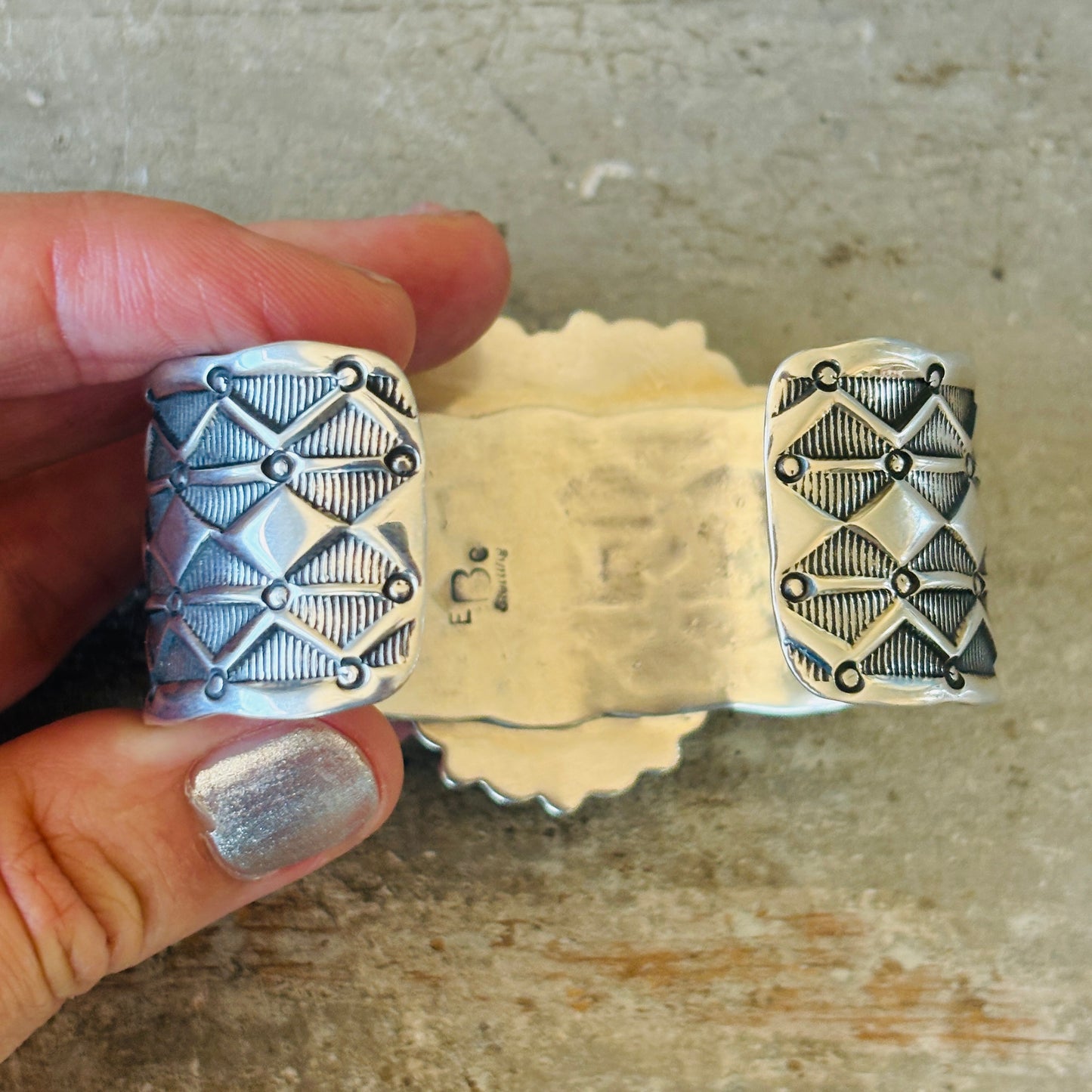 Navajo Elroy & Bernadine Chavez Sterling Silver - Kingman Turquoise Heart Cluster Cuff