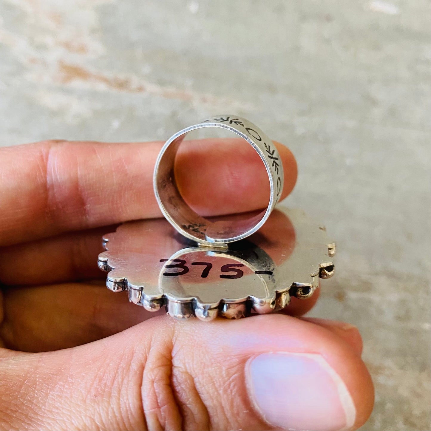 Navajo Lorenzo Jerilyn Chee Sterling Silver & Shell Ring